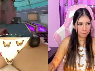 BellyRouse's Live Sex Cam Show