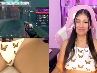 BellyRouse's Live Sex Cam Show