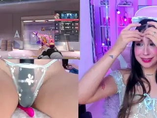 BellyRouse's Live Sex Cam Show