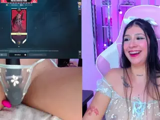 BellyRouse's Live Sex Cam Show