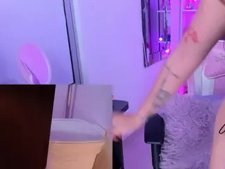 BellyRouse's Live Sex Cam Show