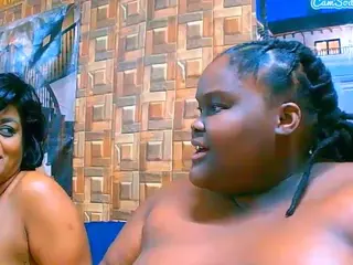 EbonyHotBuns's Live Sex Cam Show