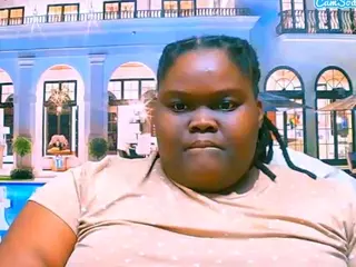 EbonyHotBuns's Live Sex Cam Show