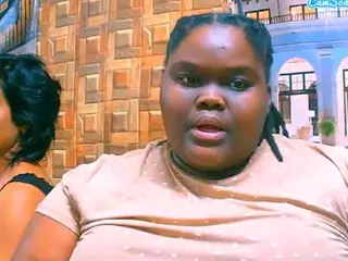 EbonyHotBuns's Live Sex Cam Show
