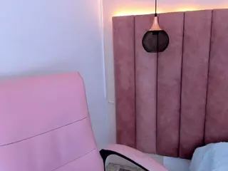NicoleSteele's Live Sex Cam Show