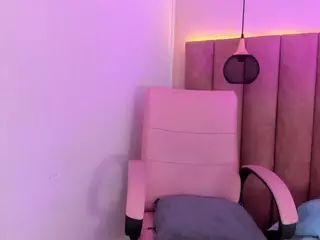 NicoleSteele's Live Sex Cam Show