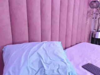 NicoleSteele's Live Sex Cam Show