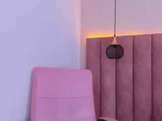 NicoleSteele's Live Sex Cam Show