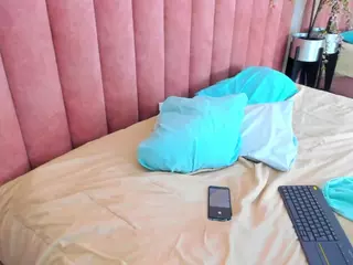 NicoleSteele's Live Sex Cam Show