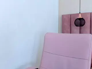 NicoleSteele's Live Sex Cam Show