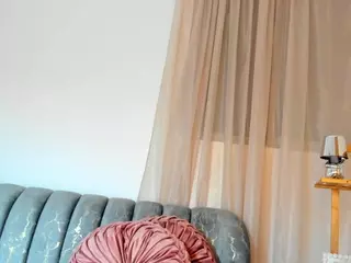NicoleSteele's Live Sex Cam Show