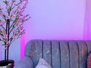NicoleSteele's Live Sex Cam Show
