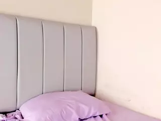 emmaa98's Live Sex Cam Show