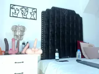 katrina-moore's Live Sex Cam Show