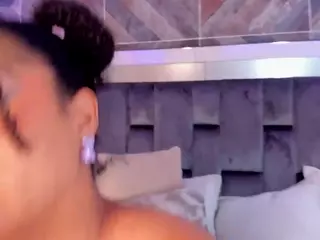 CamilaFoox's Live Sex Cam Show