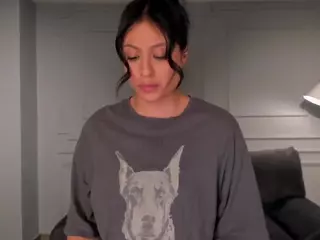 IrinaPortman's Live Sex Cam Show