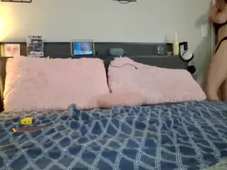 LizDaSnowbunny's Live Sex Cam Show
