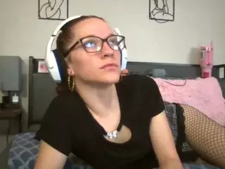 LizDaSnowbunny's Live Sex Cam Show