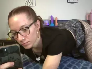 LizDaSnowbunny's Live Sex Cam Show