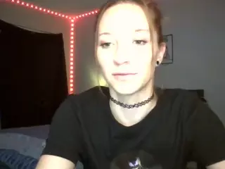LizDaSnowbunny's Live Sex Cam Show