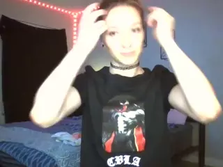LizDaSnowbunny's Live Sex Cam Show