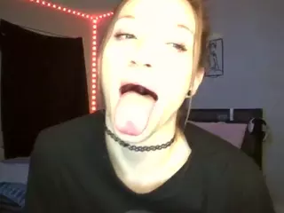 LizDaSnowbunny's Live Sex Cam Show