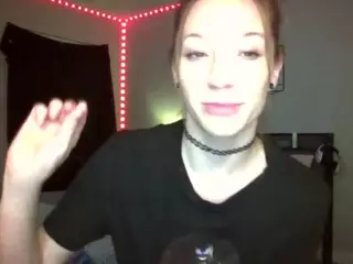 LizDaSnowbunny's Live Sex Cam Show