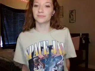 LizDaSnowbunny's Live Sex Cam Show