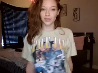 LizDaSnowbunny's Live Sex Cam Show