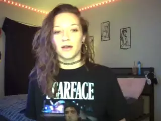 LizDaSnowbunny's Live Sex Cam Show