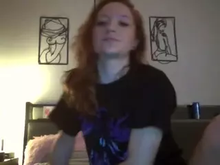 LizDaSnowbunny's Live Sex Cam Show