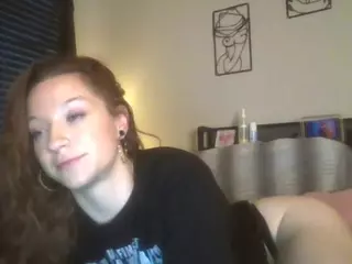 LizDaSnowbunny's Live Sex Cam Show