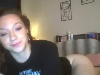 LizDaSnowbunny's Live Sex Cam Show