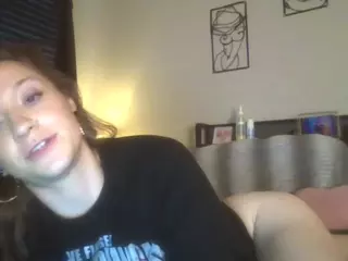 LizDaSnowbunny's Live Sex Cam Show