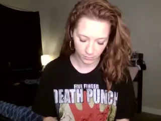 LizDaSnowbunny's Live Sex Cam Show