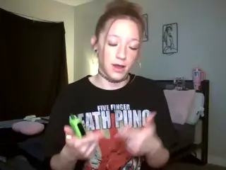 LizDaSnowbunny's Live Sex Cam Show