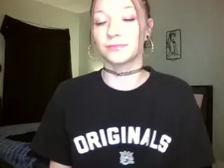 LizDaSnowbunny's Live Sex Cam Show