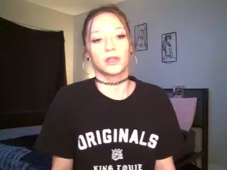 LizDaSnowbunny's Live Sex Cam Show
