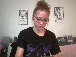 LizDaSnowbunny's Live Sex Cam Show