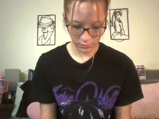 LizDaSnowbunny's Live Sex Cam Show