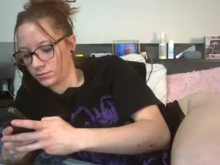 LizDaSnowbunny's Live Sex Cam Show