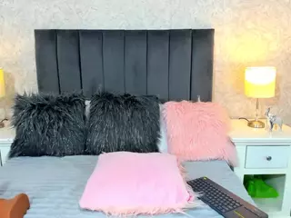 Madison Wiilde's Live Sex Cam Show