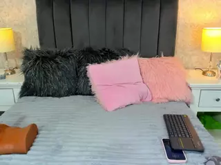 Madison Wiilde's Live Sex Cam Show