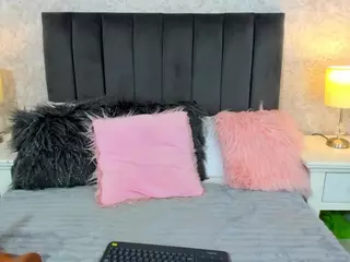 Madison Wiilde's Live Sex Cam Show