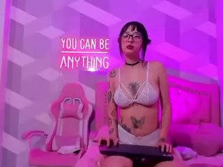Amberbee's Live Sex Cam Show