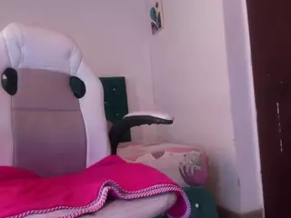 Jhiinny-Brownn's Live Sex Cam Show
