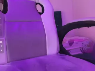 Jhiinny-Brownn's Live Sex Cam Show
