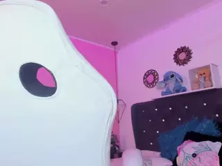 Jhiinny-Brownn's Live Sex Cam Show