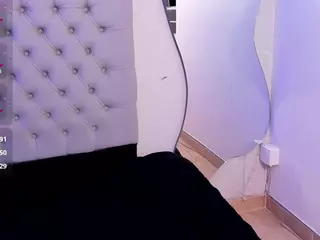martina-monrhoee's Live Sex Cam Show