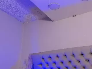 martina-monrhoee's Live Sex Cam Show
